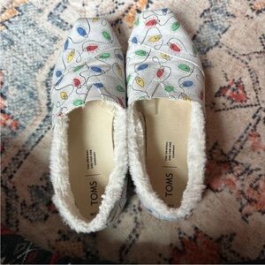 TOMS Festive Light Print Shoes GLOW in the dark